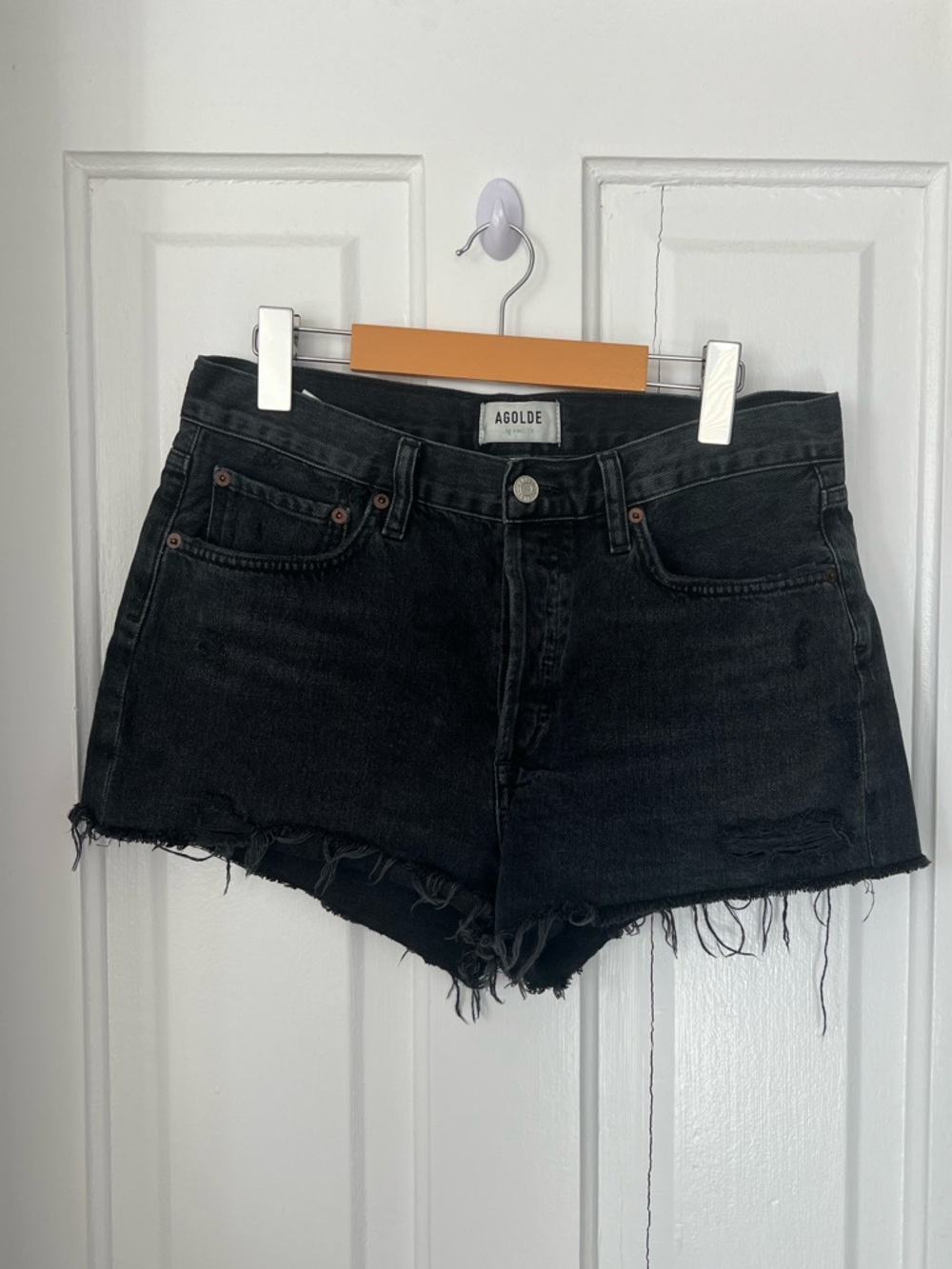 AGOLDE Parker Vintage Black Distressed Denim Shorts - Picture 4 of 6